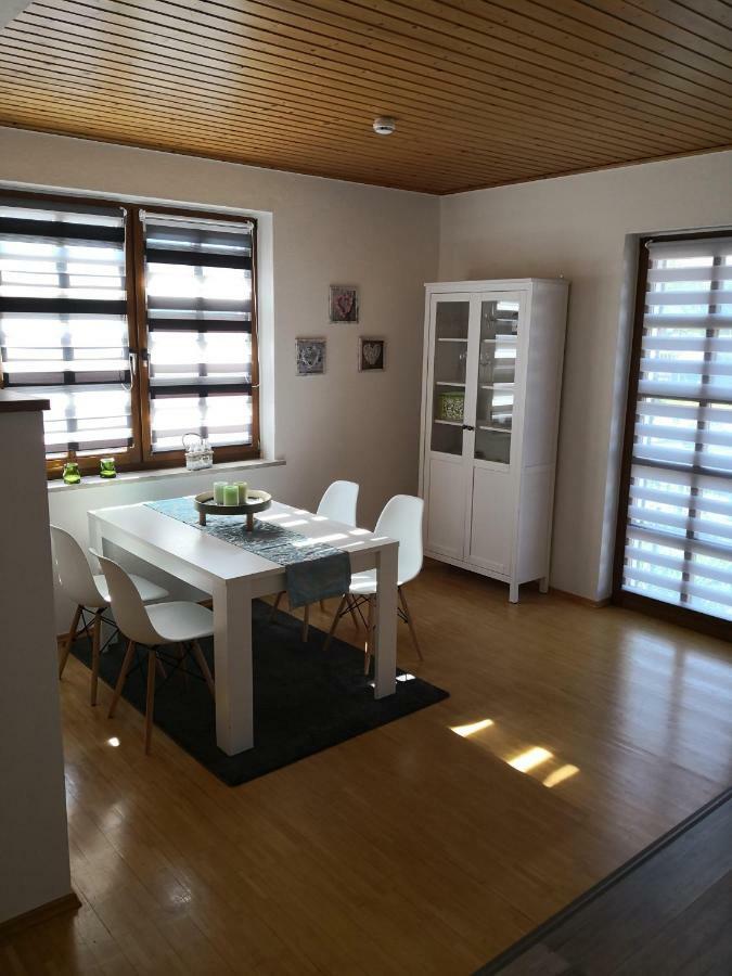 Apartment Ferienwohnung Emmerthal Auch Fuer Monteure Fewo Bagian luar foto
